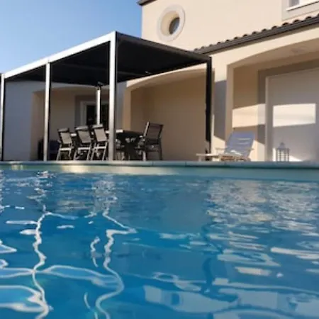 Villa Jade *