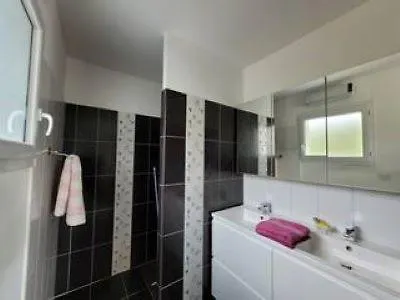 Jade Villa *